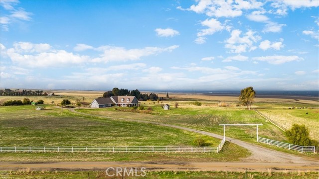 Detail Gallery Image 5 of 57 For 22090 Arburua Rd, Los Banos,  CA 93635 - 3 Beds | 2/2 Baths