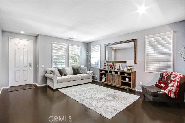 Detail Gallery Image 3 of 20 For 3310 Treehouse, Perris,  CA 92571 - 3 Beds | 2 Baths