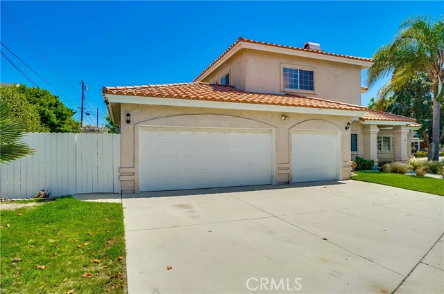 Detail Gallery Image 3 of 71 For 19614 Darien Pl, Torrance,  CA 90503 - 4 Beds | 3 Baths