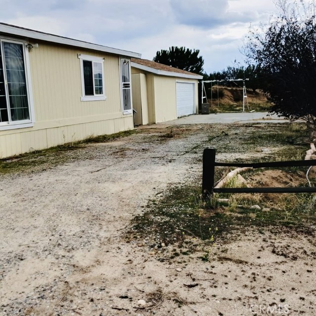 41600 Jay Dee Lane, Anza CA: https://media.crmls.org/medias/1b507b00-ee44-4554-86ee-43d75397af1f.jpg