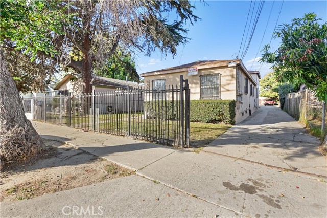 Detail Gallery Image 6 of 42 For 1421 E 108th St #3,  Los Angeles,  CA 90059 - 1 Beds | 1 Baths