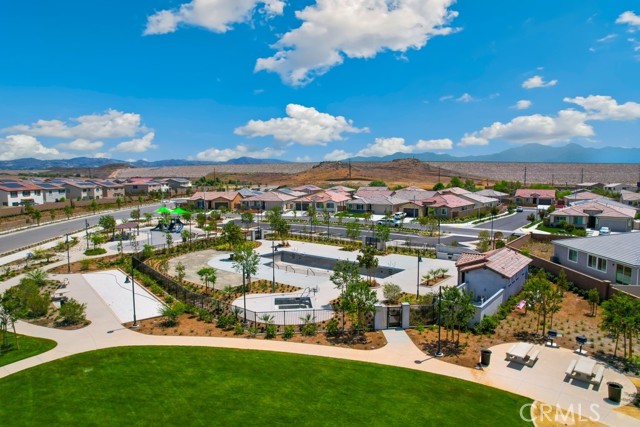 17744 Mcdowell Valley Drive, Riverside CA: https://media.crmls.org/medias/1b50a0a1-f682-4926-8fe7-39db733eb6e2.jpg