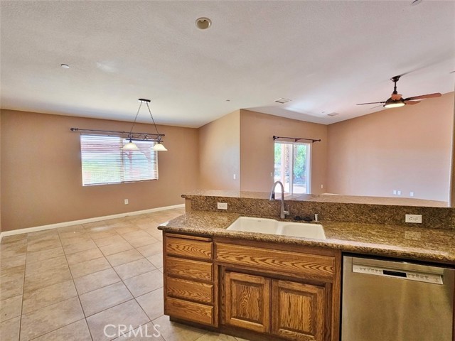 Detail Gallery Image 13 of 71 For 7787 Chaparral Dr, Yucca Valley,  CA 92284 - 4 Beds | 2 Baths