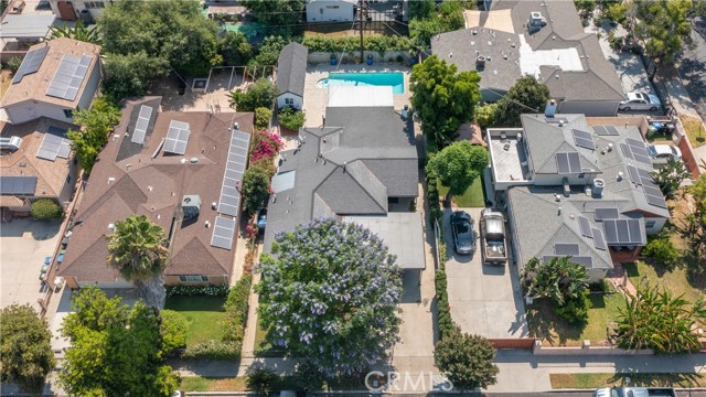 Detail Gallery Image 36 of 39 For 5710 Wilbur Ave, Tarzana,  CA 91356 - 4 Beds | 2 Baths