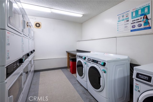 1707 Pacific Coast Highway, Hermosa Beach, California 90254, 1 Bedroom Bedrooms, ,1 BathroomBathrooms,Residential,For Sale,Pacific Coast Highway,SB26076902