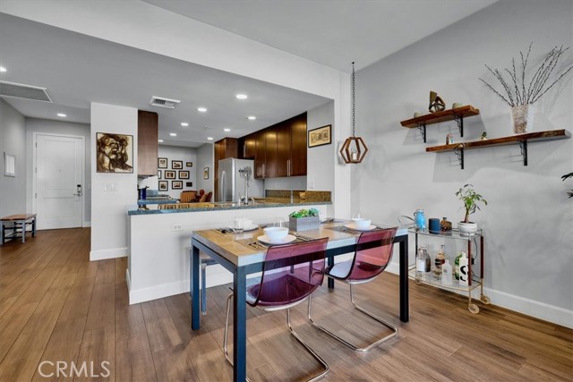 Image 36 of 75 For 300 4th Street 214