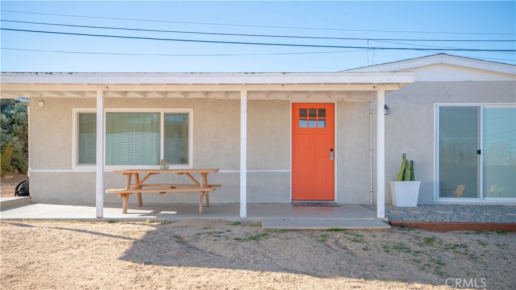 61748 Valley View Circle