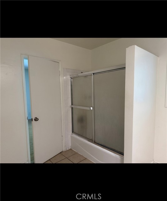 Detail Gallery Image 10 of 12 For 6134 Hazeltine Ave #6,  Van Nuys,  CA 91401 - 2 Beds | 1 Baths