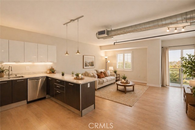 Detail Gallery Image 2 of 24 For 645 W 9th #643,  Los Angeles,  CA 90015 - 1 Beds | 1 Baths