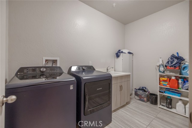 Detail Gallery Image 30 of 42 For 3433 W Milan, Visalia,  CA 93277 - 3 Beds | 2/1 Baths