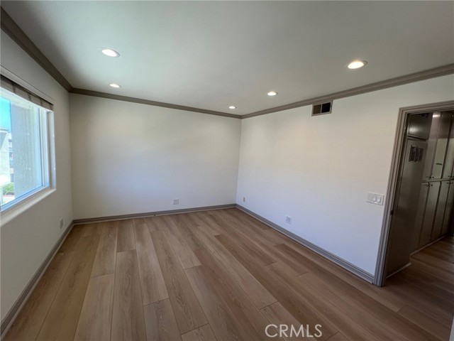 Detail Gallery Image 5 of 13 For 380 W Wilson St #E105,  Costa Mesa,  CA 92627 - 3 Beds | 3 Baths