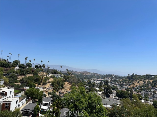 4414 Rose Hill W, Los Angeles CA: https://media.crmls.org/medias/1b542466-9d39-43dd-ac3d-c7bd98bc2135.jpg