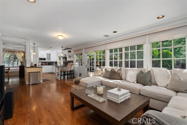 Detail Gallery Image 14 of 50 For 2790 Woodwardia Dr, Los Angeles,  CA 90077 - 5 Beds | 4 Baths