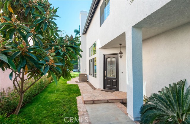 Detail Gallery Image 2 of 23 For 24666 Calle Largo, Calabasas,  CA 91302 - 4 Beds | 2/1 Baths