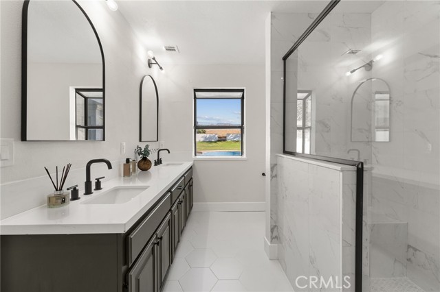 Detail Gallery Image 12 of 37 For 13627 Scenic Crest Dr, Yucaipa,  CA 92399 - 4 Beds | 2/1 Baths