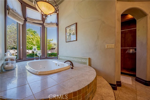 Image 39 of 69 For 2882 Trovare Court