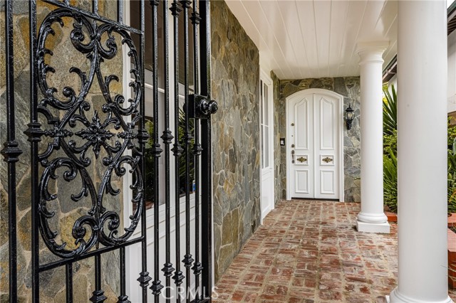 508 Evening Star Lane, Newport Beach CA: https://media.crmls.org/medias/1b56179b-45b5-45bf-a880-098977604bcf.jpg