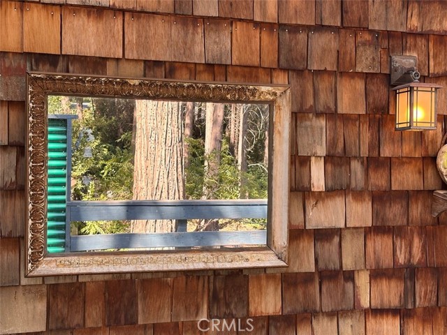 39722 Valley Of The Falls Drive, Forest Falls CA: https://media.crmls.org/medias/1b567674-d649-4bcc-a315-236419b51f7e.jpg