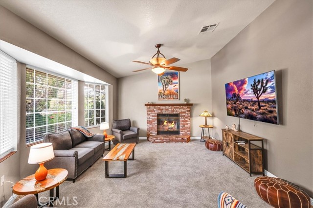 Detail Gallery Image 10 of 57 For 57856 El Dorado Dr, Yucca Valley,  CA 92284 - 3 Beds | 3 Baths
