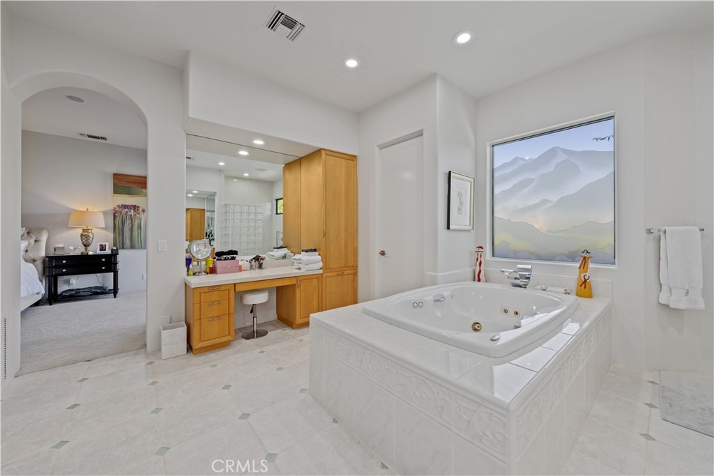 MLS #OC24146665 img 35