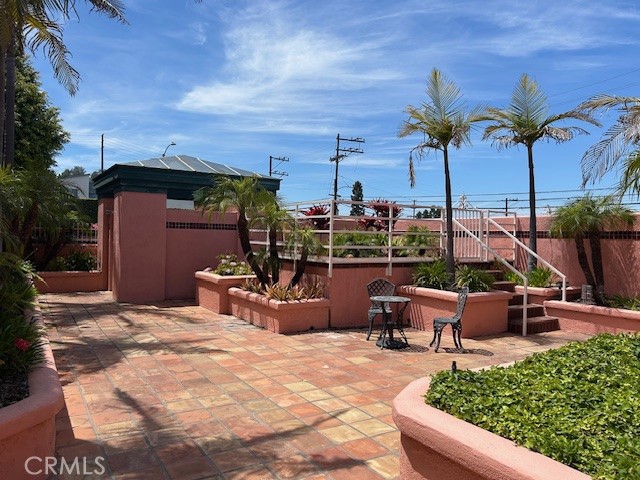 Detail Gallery Image 3 of 12 For 24520 Park St, Torrance,  CA 90505 - 2 Beds | 2 Baths