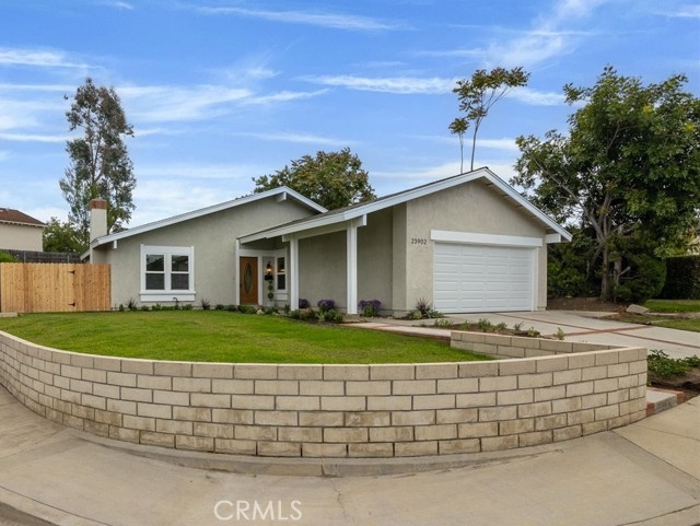 Detail Gallery Image 1 of 33 For 23902 Danby Dr, Lake Forest,  CA 92630 - 3 Beds | 2 Baths