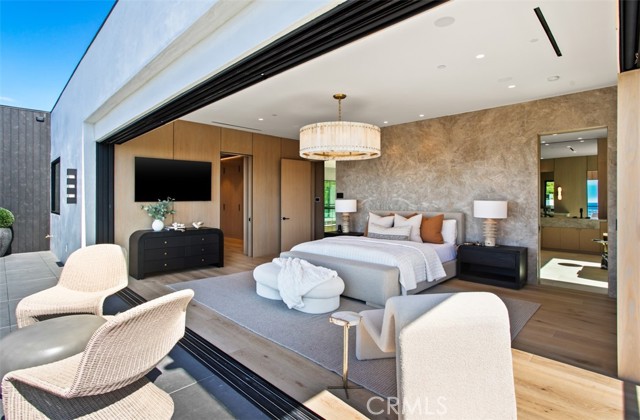 53 Montecito, Corona del Mar CA: https://media.crmls.org/medias/1b59b390-9f12-4768-810c-3ab16d232415.jpg