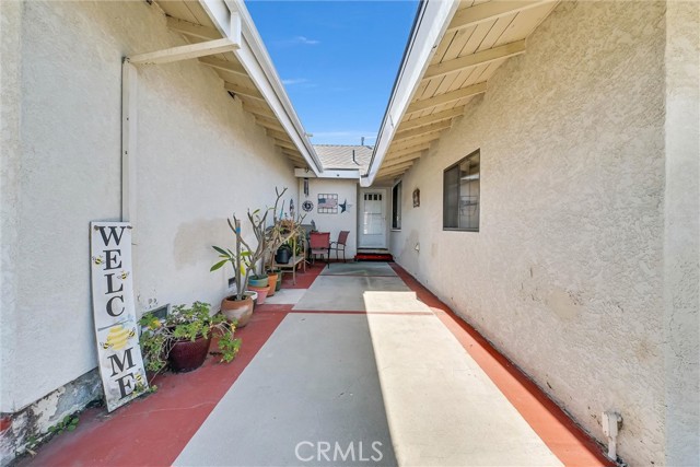 Detail Gallery Image 4 of 29 For 2520 Redcoach Ln, La Habra,  CA 90631 - 4 Beds | 2 Baths