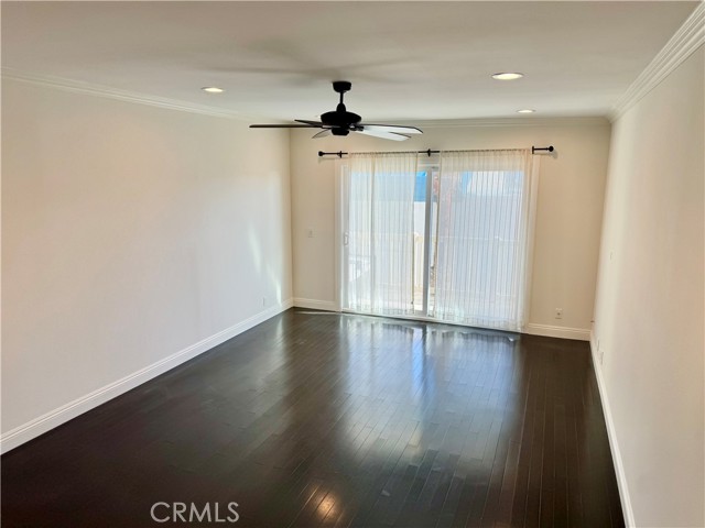 1707 Pacific Coast, Hermosa Beach CA: https://media.crmls.org/medias/1b5abcd1-8ccb-4db1-887e-dfe40ec410a0.jpg