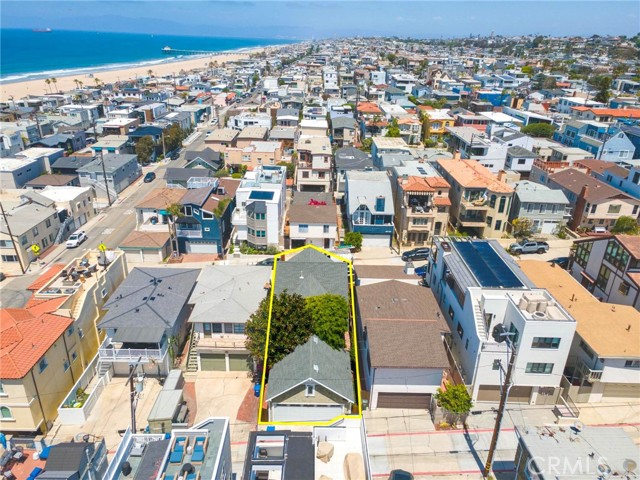 220 29th Street, Hermosa Beach, California 90254, 4 Bedrooms Bedrooms, ,5 BathroomsBathrooms,Residential,For Sale,29th,SB26097926