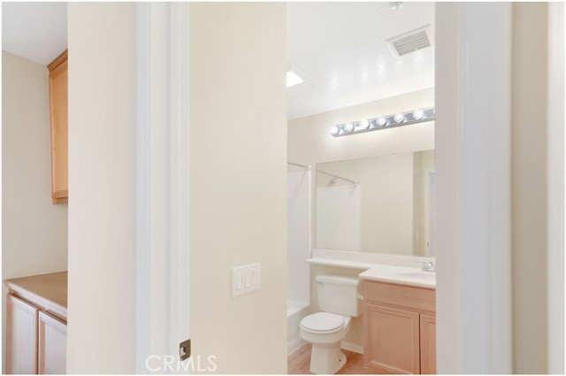 1b5d71e7 D30d 4512 8681 84de8f1e4ad2