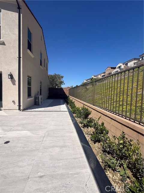 Detail Gallery Image 24 of 28 For 228 Maricopa, Irvine,  CA 92618 - 3 Beds | 2/1 Baths