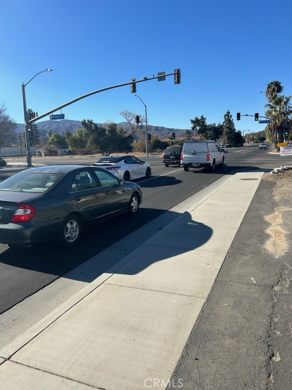 16474 Lakeshore Drive, Lake Elsinore CA: https://media.crmls.org/medias/1b5e840d-4492-45d0-9072-7a4d3409bfa8.jpg
