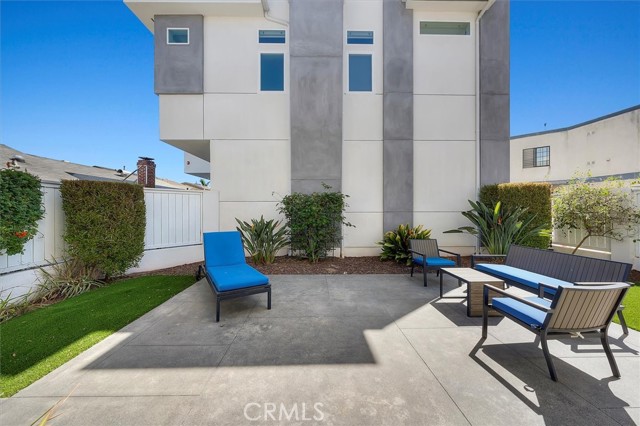 2508 Harriman Lane, Redondo Beach, California 90278, 4 Bedrooms Bedrooms, ,3 BathroomsBathrooms,Residential,For Sale,Harriman,SB25198058