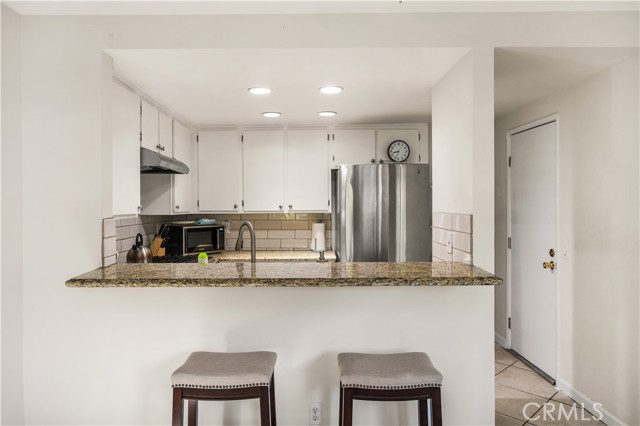 Detail Gallery Image 13 of 42 For 5573 E Vista Del Rio, Anaheim,  CA 92807 - 2 Beds | 2/1 Baths