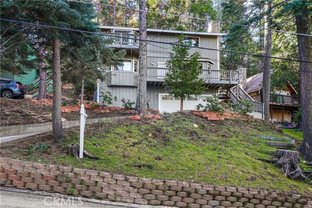 Detail Gallery Image 3 of 40 For 994 Lausanne Dr, Crestline,  CA 92325 - 4 Beds | 2/1 Baths