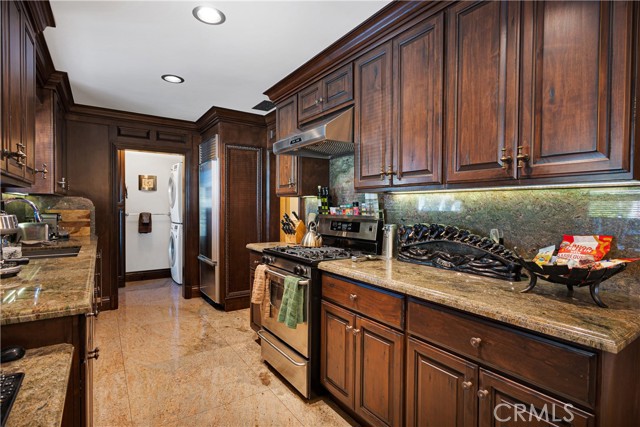 Detail Gallery Image 9 of 32 For 7955 Lurline Ave, Winnetka,  CA 91306 - 3 Beds | 2 Baths