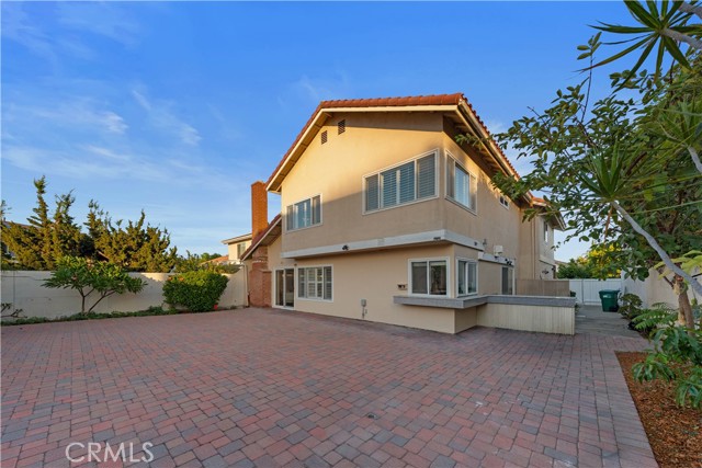 5 Bed Home for Sale in Irvine, California