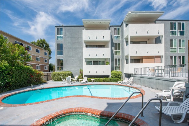 5454 Zelzah Avenue, Encino CA: https://media.crmls.org/medias/1b61e37f-65b9-406e-af33-93a248badeda.jpg