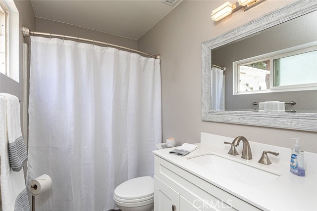 Detail Gallery Image 11 of 19 For 3562 Hadley Dr, Jurupa Valley,  CA 91752 - 3 Beds | 2 Baths