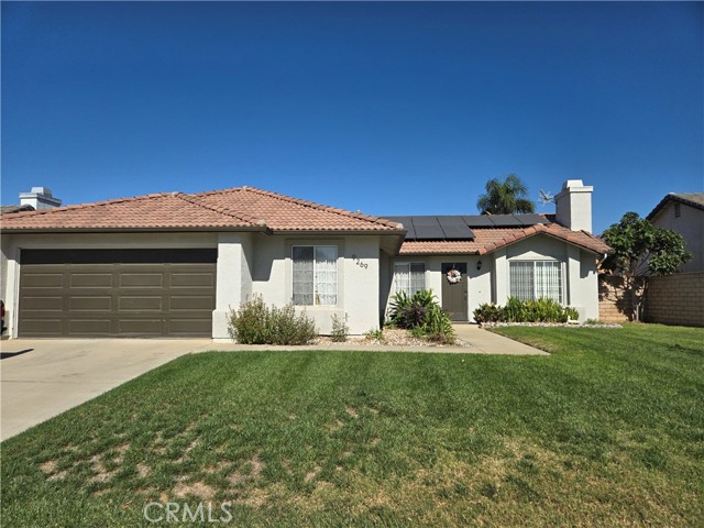 Detail Gallery Image 1 of 19 For 9269 44th St, Jurupa Valley,  CA 92509 - 4 Beds | 2 Baths