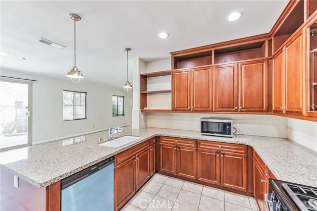 Detail Gallery Image 7 of 31 For 7099 Talasi Dr, Corona,  CA 92880 - 4 Beds | 2/1 Baths