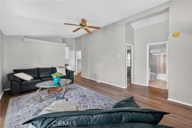 3530 Damien Avenue, 40 photo 19