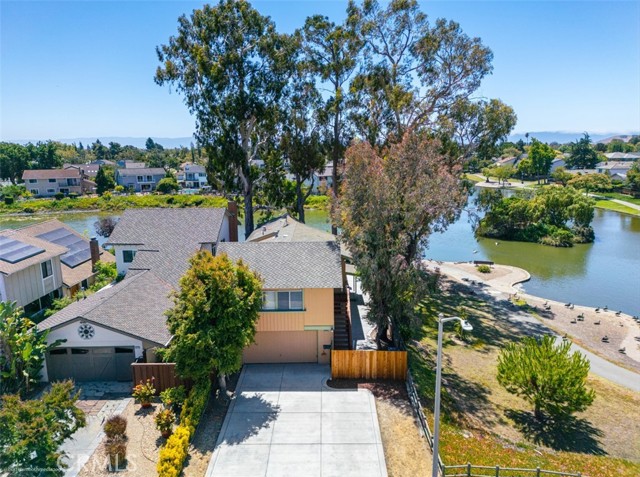 35605 Scarborough Drive, Newark CA: https://media.crmls.org/medias/1b62b96e-8b47-41c4-98e4-c44a8b7d3c2e.jpg