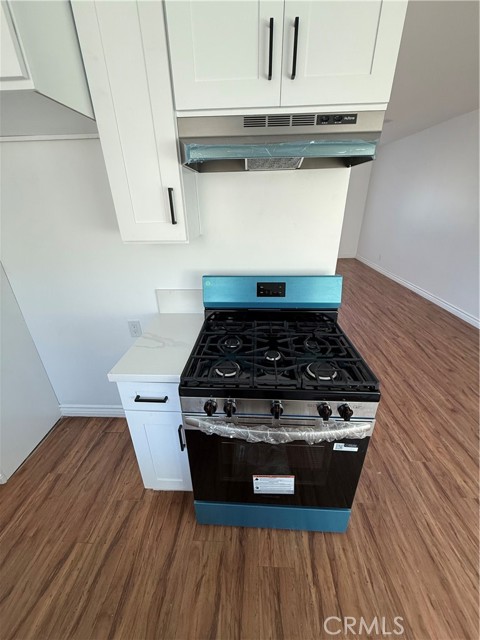 Detail Gallery Image 5 of 15 For 7159 Greeley Street #F,  Tujunga,  CA 91042 - 2 Beds | 1 Baths