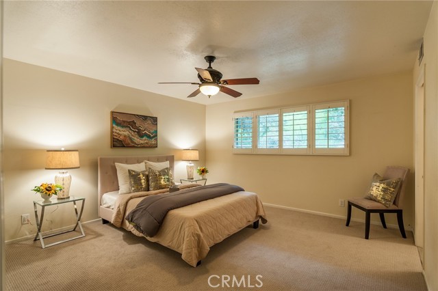 Detail Gallery Image 16 of 27 For 5271 Gould Ave, La Canada Flintridge,  CA 91011 - 3 Beds | 3 Baths