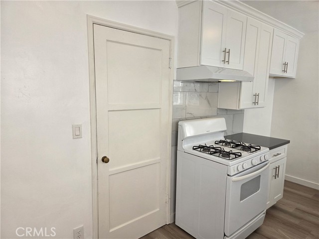 Detail Gallery Image 15 of 23 For 364 370 1/2 S Sierra Madre Bld, Pasadena,  CA 91107 - 1 Beds | 1 Baths