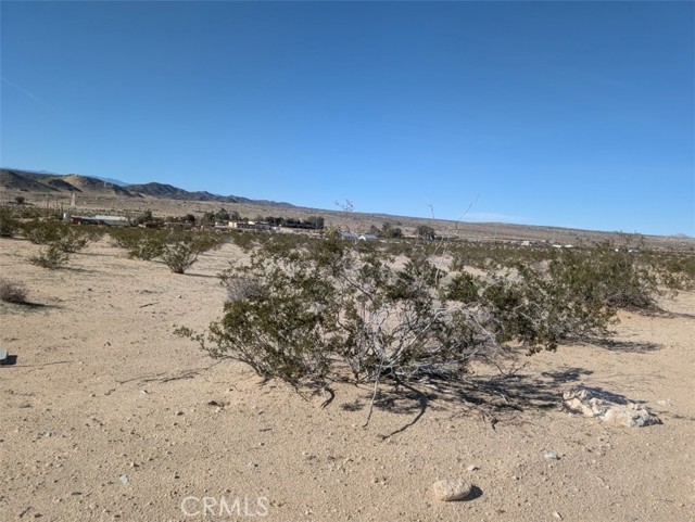 Detail Gallery Image 5 of 5 For 3878 Pearl Springs, Twentynine Palms,  CA 92277 - – Beds | – Baths