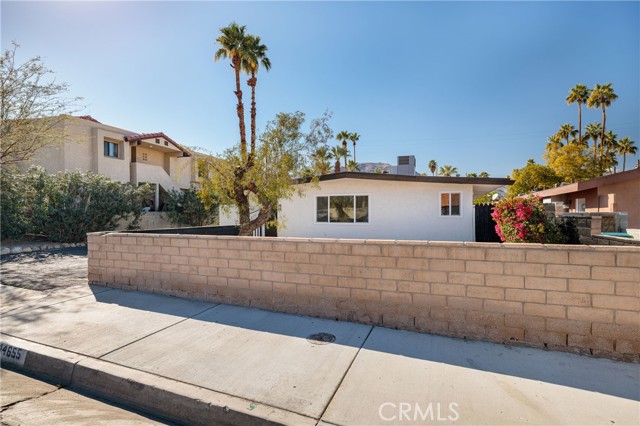 Detail Gallery Image 9 of 29 For 44655 Las Flores Ln, Palm Desert,  CA 92260 - 2 Beds | 1 Baths