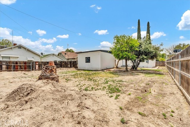 516 C Street, Lemoore CA: https://media.crmls.org/medias/1b64454b-d786-4951-b8ce-6a026924478f.jpg